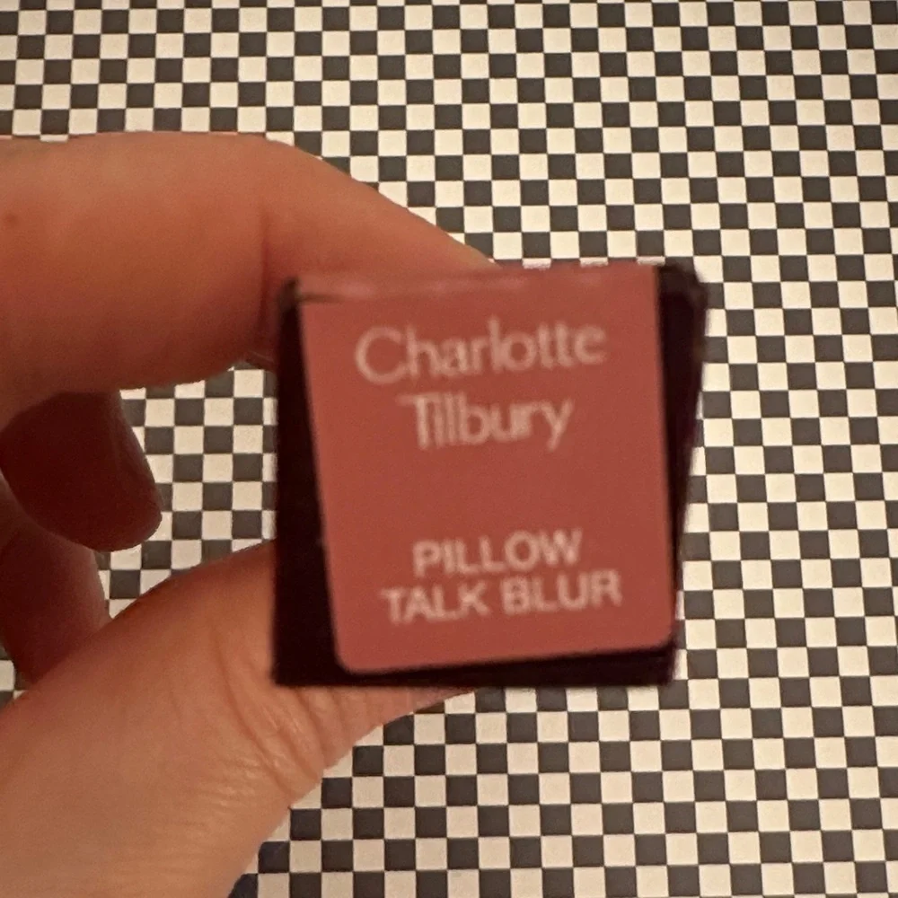 Charlotte Tilbury Airbrush Lip Blur